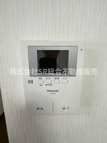 新町中古戸建の設備|来客時に直接顔を合わせずにやりとりしたり、不審者の侵入を防いだりとセキュリティー面で重宝する設備です！