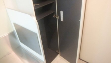 ルミナス田尻の玄関|下駄箱付きです