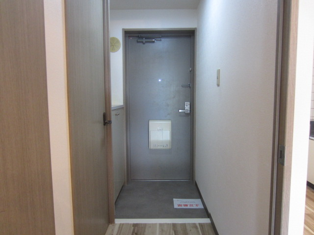 【玄関】