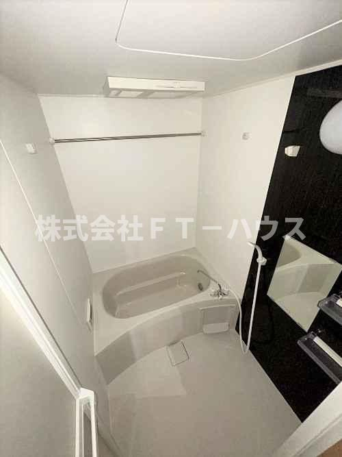 レオ四拾八番館の浴室|風呂