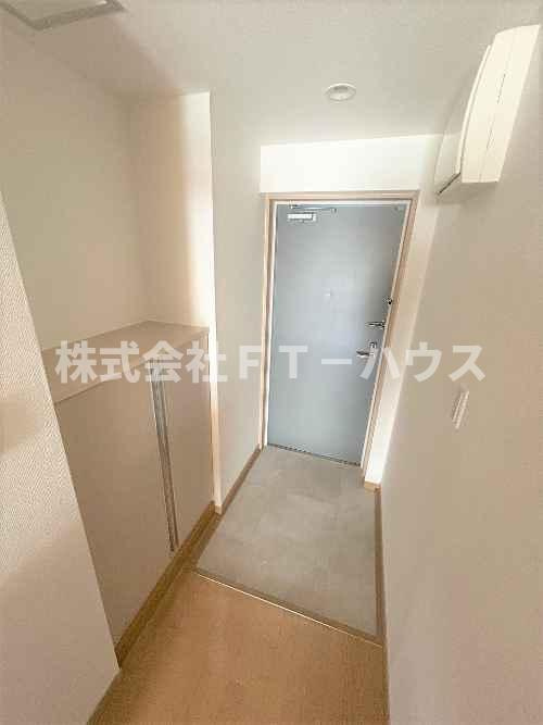 レオ四拾八番館の玄関|玄関