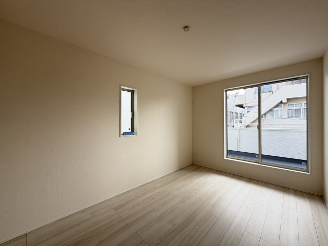 読谷村儀間2期（全3棟）ラスト3号棟の洋室|※同施工会社写真です