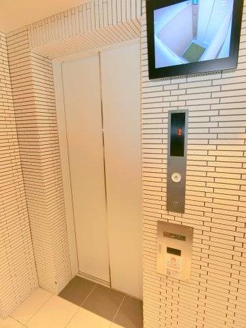 アイルカナーレ品川南のその他共用部分|モニター付きのエレベーター