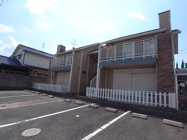 奈良市六条３丁目のアパート