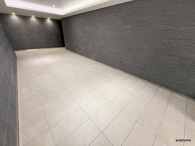 コンフォリア阿波座のロビー