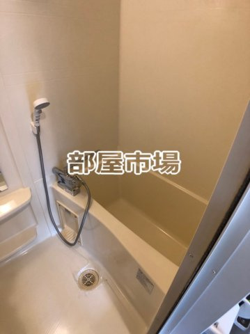 ヴィサージュ東日暮里の浴室