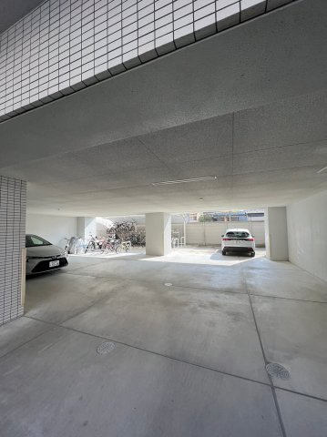 ヴェーラ カーサ ウルバーナ　名古屋市賃貸　仲介手数料無料の駐車場