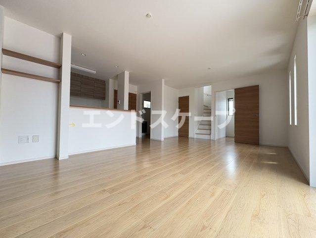 前橋市三俣町戸建の居間・リビング|高崎、前橋のお部屋探しはエンドスケープまで！お客様の理想お聞かせ下さい♪