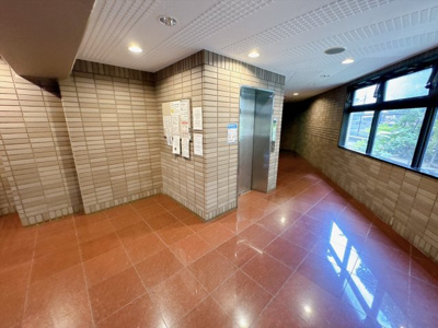 【ロビー】 | 楠青山ビル別館