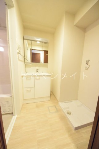 【設備】 | CAMPHORA | 室内洗濯機置場です