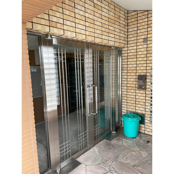 ノベルティGXのエントランス