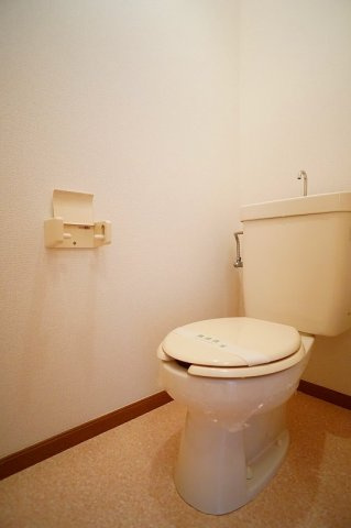 【トイレ】 | エーデルハイム | コンパクトで使いやすいトイレです