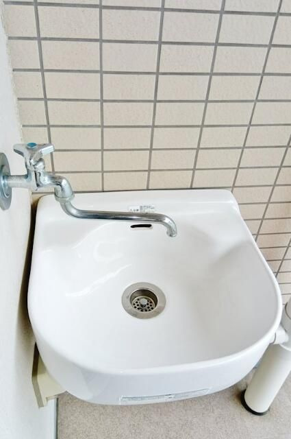 パレステージ町屋壱番館の設備|バルコニー洗面台