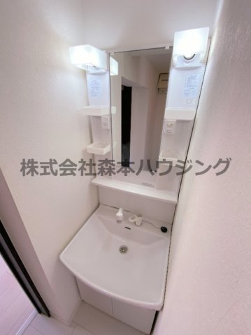 【独立洗面台】 | 　春日ダイヤモンドハイム | 独立洗面台あり、毎朝おしゃれに忙しい女性の方におすすめです