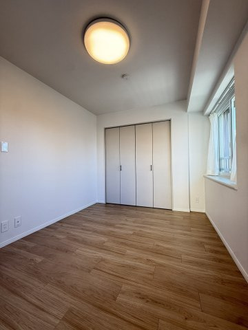 ライオンズマンション伏見通りの洋室