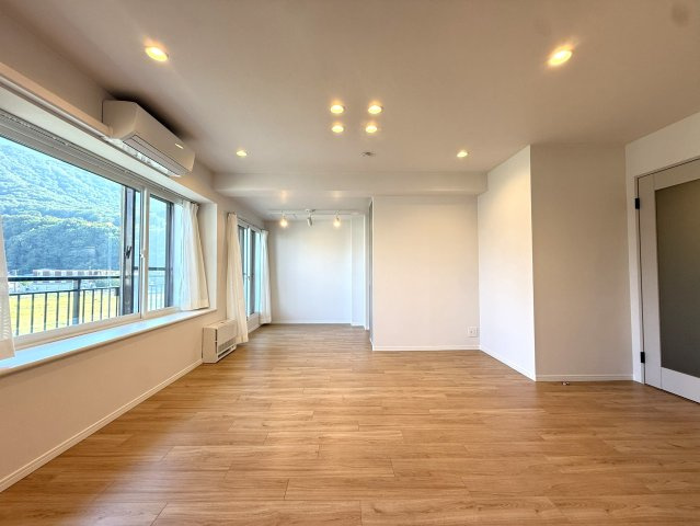 ライオンズマンション伏見通りの居間・リビング