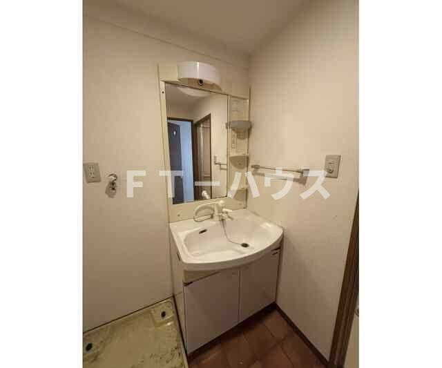 クラーシェ妙典の洗面所