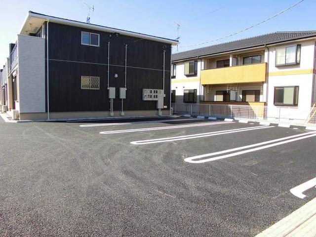 【駐車場】 | ブリラーレ | 車をお持ちの方に嬉しい駐車場付きの物件です