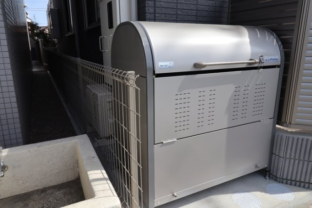 Baan Rak Haru|入居者様専用ゴミストッカー