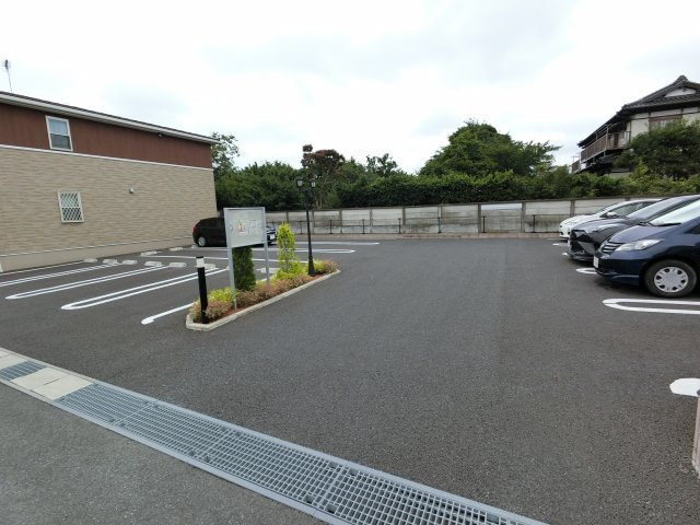 【駐車場】