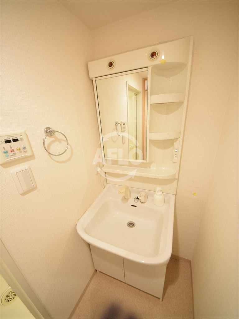 ジュネーゼグラン上本町の洗面所|ジュネーゼグラン上本町　洗面所