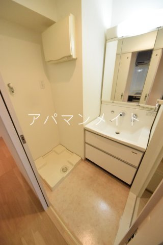 【設備】 | TWINSYAMAKIⅠ | 洗濯機置場＆脱衣スペース