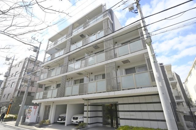 メイクスデザイン西馬込の外観|2016年2月築　RC鉄筋コンクリート造地上5階建て総戸数47戸の分譲賃貸マンション
東京都大田区仲池上2丁目　都営浅草線西馬込駅徒歩12分