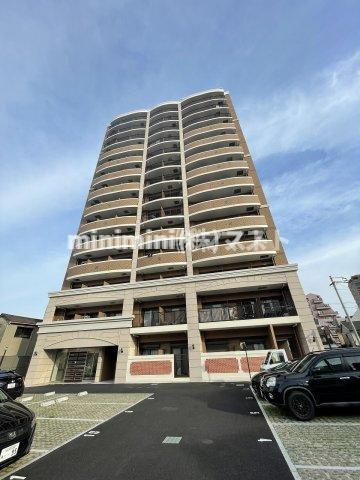 Luxe大阪城南の外観