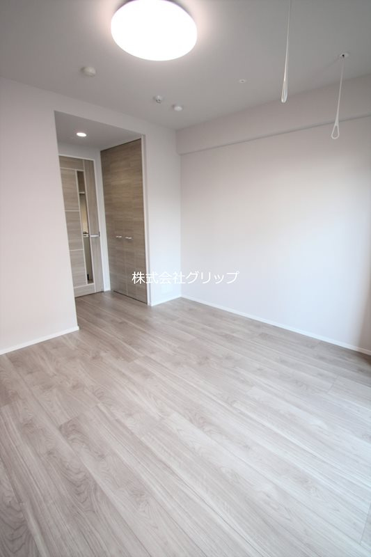 Le'a横濱阪東橋参番館の洋室