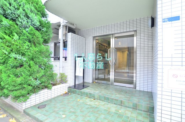 【エントランス】