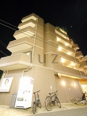 ロイヤル白楽の外観