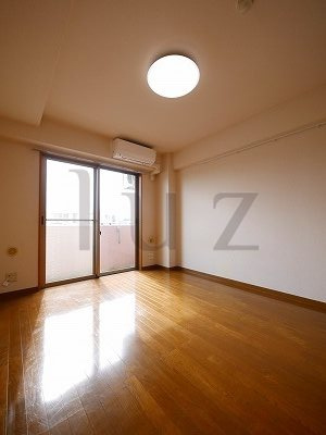 ロイヤル白楽の寝室