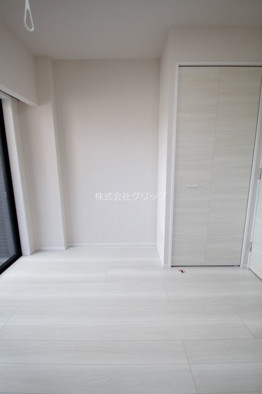 Le'a横濱阪東橋弐番館の洋室