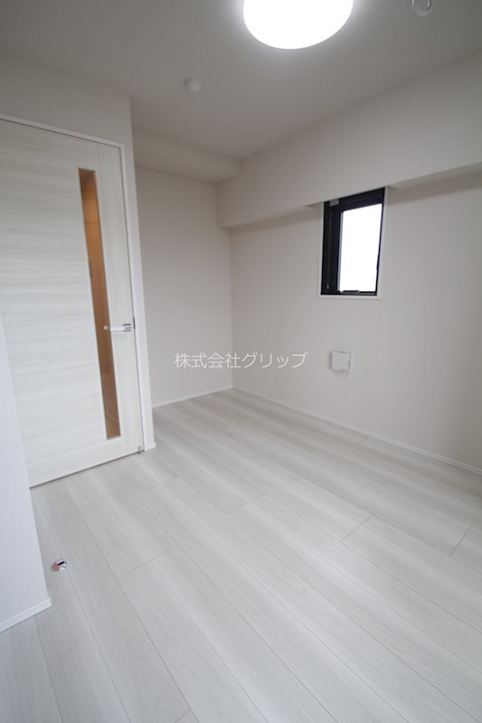 Le'a横濱阪東橋弐番館の洋室
