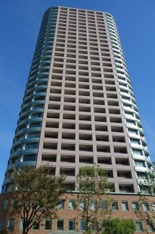 シティフロントタワーの外観