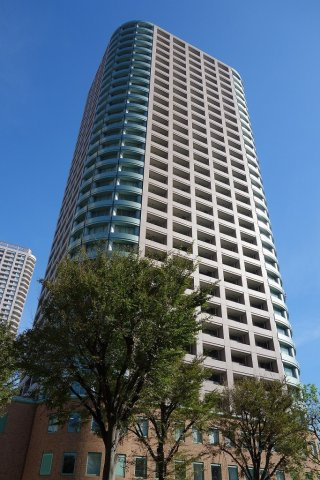 シティフロントタワーの外観