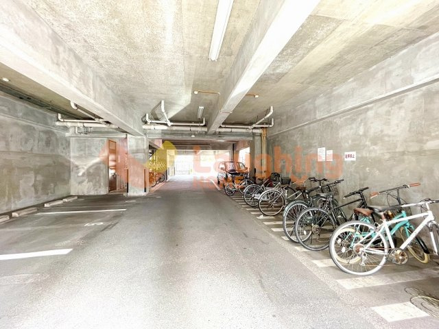 リファレンス久留米駅前の駐車場