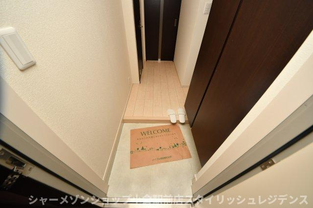 ERIOS COURT 中津口の玄関