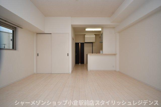 ERIOS COURT 中津口の居間・リビング