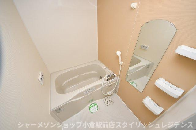 ERIOS COURT 中津口の浴室