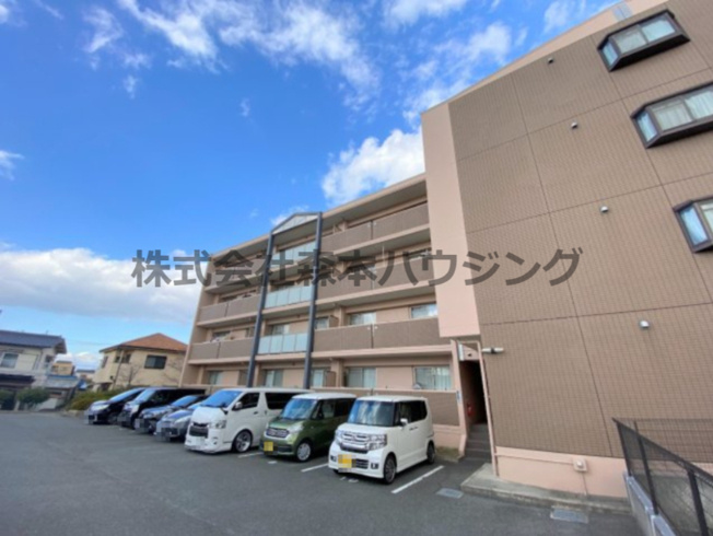 【外観】 | 　ラフィネ星田 | 外観です