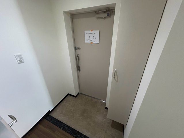 カトルセゾン金山｜名古屋市の賃貸ならMy賃貸の玄関|カトルセゾン金山