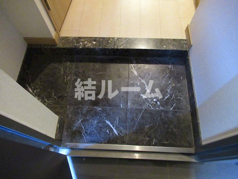 中野区鷺宮２丁目の賃貸マンションの玄関