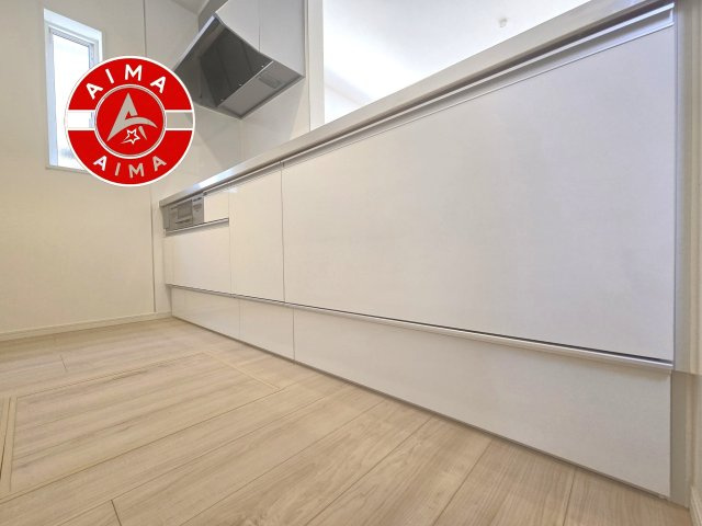 糟屋郡須恵町佐谷第2-2棟（1号棟）の内観：施工例|忙しい朝でも家族揃って食事をしたいゆとりあるダイニングスペース。