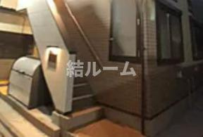 板橋区幸町のアパートのエントランス