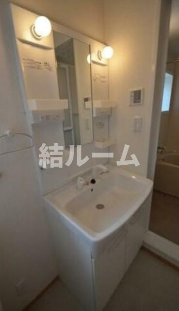 練馬区中村北２丁目のアパートの洗面所