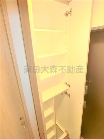 ルーブル大森西の設備|玄関収納　シューズBOX