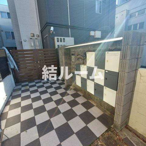 文京区目白台３丁目のアパートのエントランス