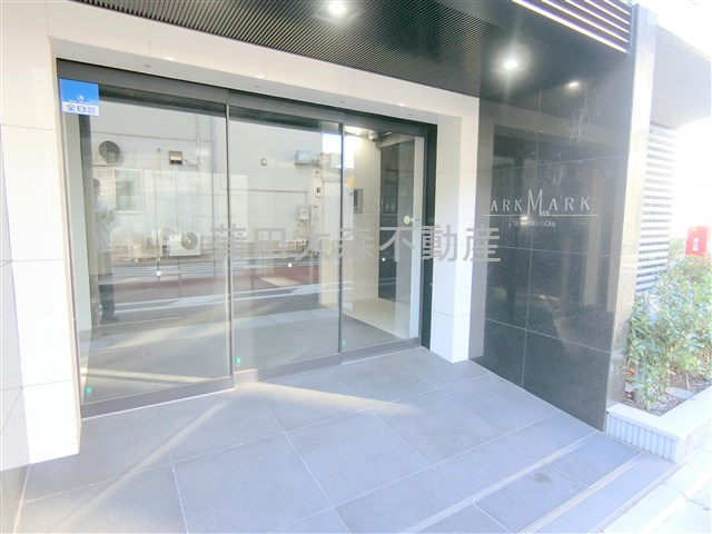 ARKMARK森西のエントランス|防犯カメラ+TVモニター付オートロック　エントランス