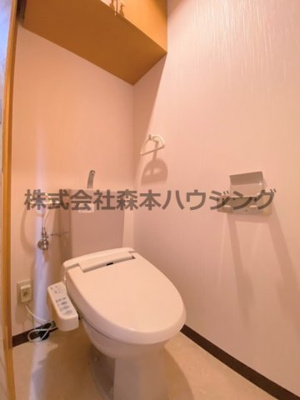 【トイレ】 | 　ルミエール星田 | 落ち着いた色調のトイレです